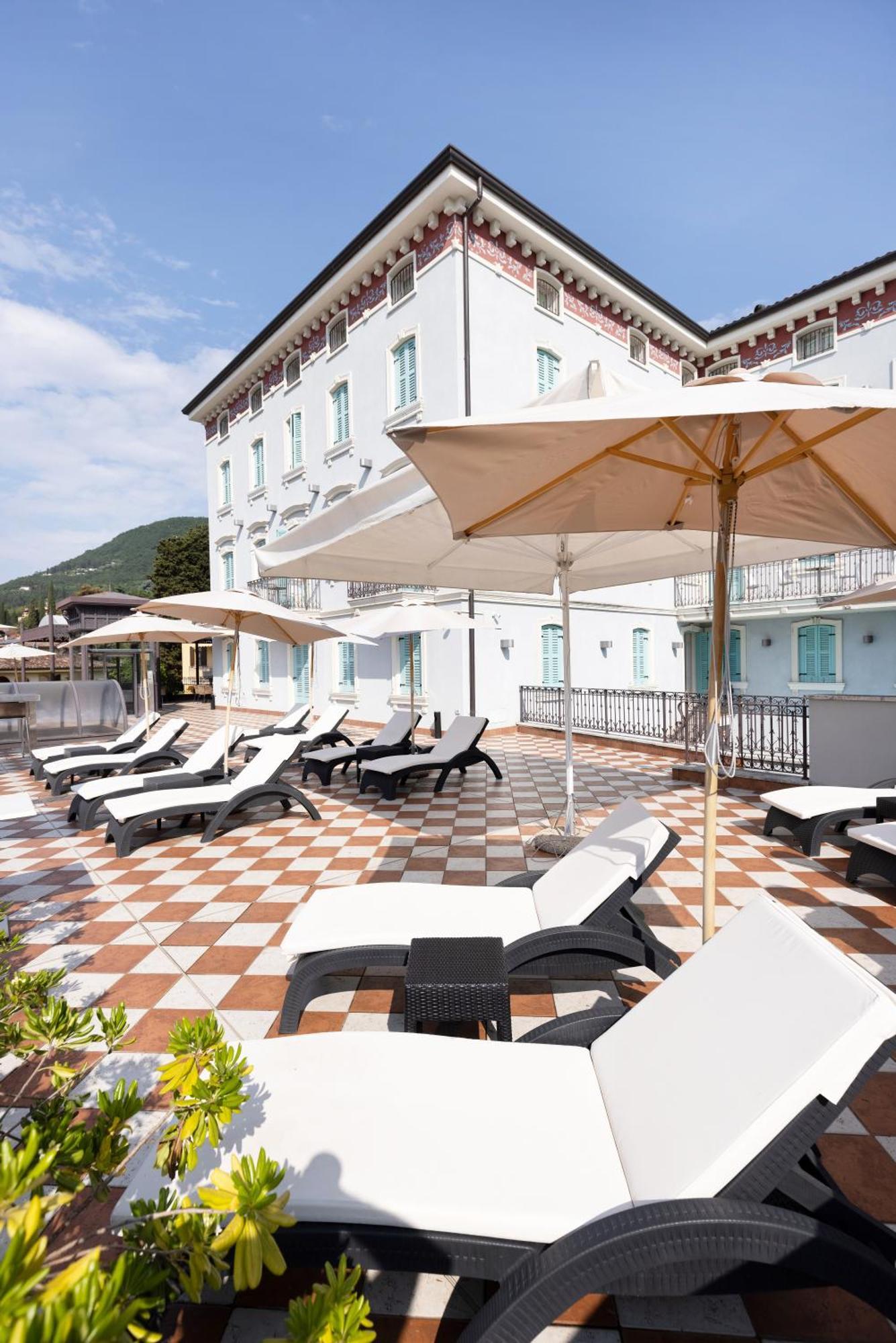 Gardone Palace Hotel Gardone Riviera Eksteriør bilde